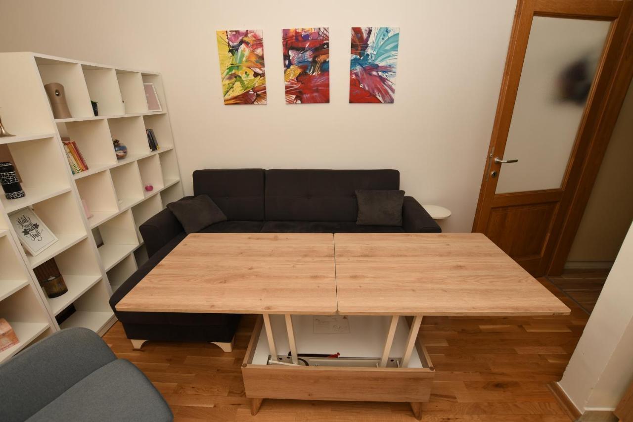 Sky Way Studio Apartment Сараево Экстерьер фото