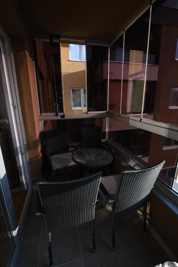 Sky Way Studio Apartment Сараево Экстерьер фото